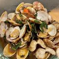 min7415's cooksnap of when they made 簡単台湾料理！あさりのピリ辛バジル炒め.