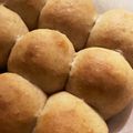 みかん017's cooksnap of when they made 全粒粉入り手ごねのフワフワちぎりパン.
