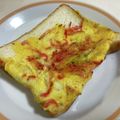 papikun's cooksnap of when they made かんたんアミエビのトースト.