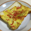 papikun's cooksnap of when they made かんたんアミエビのトースト.