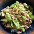 TYSK's cooksnap of when they made アレンジ丼☆豚肉とキャベツのごまみそ丼.