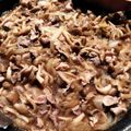 みこひろママ's cooksnap of when they made 豚こま肉と新玉葱・しめじの甘辛生姜炒め煮.