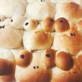 ゴウドンママ's cooksnap of when they made かえるさん♪ちぎりサンドイッチぱん♡.
