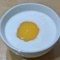 ラリー＆サラ's cooksnap of when they made 桃缶で美味★目玉焼き？ヨーグルト.