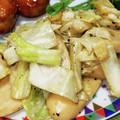 DORA＊DORA's cooksnap of when they made キャベツと魚肉ソーセージのマヨぽん炒め.