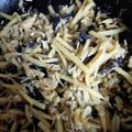 まりゆりひろこ's cooksnap of when they made 【簡単おつまみ】食べるラー油きのこ.