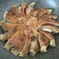 Yokchina's cooksnap of when they made 秘伝!!!　餃子屋さんの餃子.