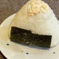 ajyuly's cooksnap of when they made ツナマヨならぬ鮭マヨおにぎり.
