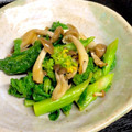 ルぴあ's cooksnap of when they made 菜の花としめじの辛子和え✿.