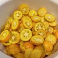 たまゴン♪'s cooksnap of when they made 目からウロコ！な金柑の種抜き♪.