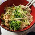 劇団男ひとり's cooksnap of when they made 豚肉ともやしの味噌豆板醤炒め.
