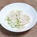 そうそうマスター's cooksnap of when they made キャベツとレンコンの春色サラダ.