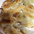 とぉみ98☆'s cooksnap of when they made ぎょうざの丸岡好きの手作り餃子.