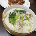 ☆sinnkuro★'s cooksnap of when they made ☆きゃべつと舞茸の炒めスープ☆.