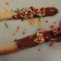 みほっこさん's cooksnap of when they made 凪ぎのお暇 パンの耳ポッキー.