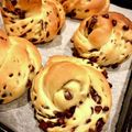 ののつん's cooksnap of when they made チョコチップのお花パン.