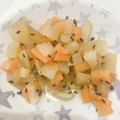 ちび☆あず's cooksnap of when they made 大根・人参の黒ごま和え♪酢が決めて♪.