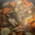 まいたけさん↑'s cooksnap of when they made 鶏もも肉と根菜類とこんにゃくの煮物.