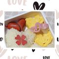 ゆけり３兄弟's cooksnap of when they made ★キャラ弁に★ 切れてないハートの卵焼き.