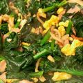 yellowow's cooksnap of when they made 旬☆ちぢみほうれん草とベーコン卵炒め.