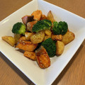 senayan's cooksnap of when they made 鮭とじゃがいものコク旨カレー炒め.