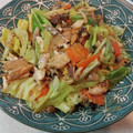 tsumusio's cooksnap of when they made 鯖の味噌煮缶とキャベツ炒め.