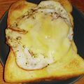 ブランシュkuu's cooksnap of when they made 簡単☆時短10分で完成♡目玉焼きトースト.