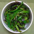 ya_yo_yi's cooksnap of when they made ピーマンと塩昆布の炒めもの.