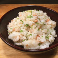 クック5E2Q86☆'s cooksnap of when they made すぐできる！簡単ズボラ鮭と大葉のおすし.