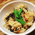 ちゃちゃまる26's cooksnap of when they made きくらげとお揚げの炊き込みごはん.