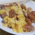 まゆみきママ's cooksnap of when they made お弁当にも☆魚肉ソーセージと卵の簡単炒め.