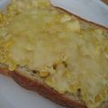 あきとｍａｍａ's cooksnap of when they made コーンのカレーチーズトースト.