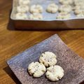 Nilmini's cooksnap of when they made 【中華デザート】一瞬溶けるゴマクッキー.