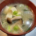 わたるんママ's cooksnap of when they made ブロッコリーと豆腐の味噌汁.