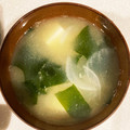 さくまろん。's cooksnap of when they made 我が家のお味噌汁＊玉ねぎとわかめ＊.