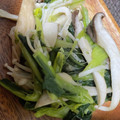 ぷーとんR's cooksnap of when they made 小松菜とエリンギのにんにく炒め.