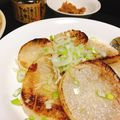 terayami's cooksnap of when they made 大根ステーキにんにくバター♡.