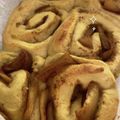 ぎょんゆ's cooksnap of when they made 中力粉100%アップルシナモンロール.