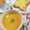 在宅勤務のおじさん's cooksnap of when they made 甘～い♡南瓜と人参のポタージュ.