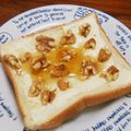 YCHキッチン's cooksnap of when they made ハニー＆クルミのクリームチーズトースト♪.