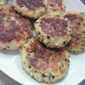 ひろまりりりん's cooksnap of when they made はんぺんと豆腐の✿ふわっもち焼き.