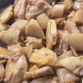 マジュマジュ's cooksnap of when they made 鶏ごぼうとこんにゃくこってり煮.