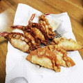 年の差兄妹のママ's cooksnap of when they made 節約☆かさ増しエビフライ風餃子.