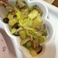ひろっぴの嫁's cooksnap of when they made 離乳食完了期　豚肉キャベツシメジ味噌炒め.