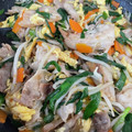myukyeeena's cooksnap of when they made やみつき♪豚もやしとニラの卵炒め♡.