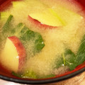 いやんのん＊'s cooksnap of when they made さつまいもと小松菜の味噌汁.