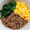 yumelon88's cooksnap of when they made 簡単で美味しい♪合い挽き肉の三食丼.