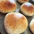 ヒューゴボス's cooksnap of when they made 30分完成？不思議パンの紅茶クリームパン.