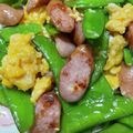 amileamila's cooksnap of when they made 絹さやとソーセージの玉子炒め.