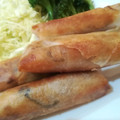 mikamika's cooksnap of when they made 簡単！わが家の揚げない焼き春巻き！.